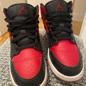 Air jordan mid 5Y